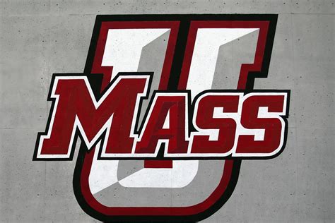 97 Framingham Students Make Umass Amherst Dean S List Framingham Source