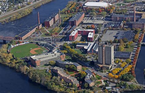 Cómo Spring Break Umass Boston Con Un Presupuesto Limitado En 2025