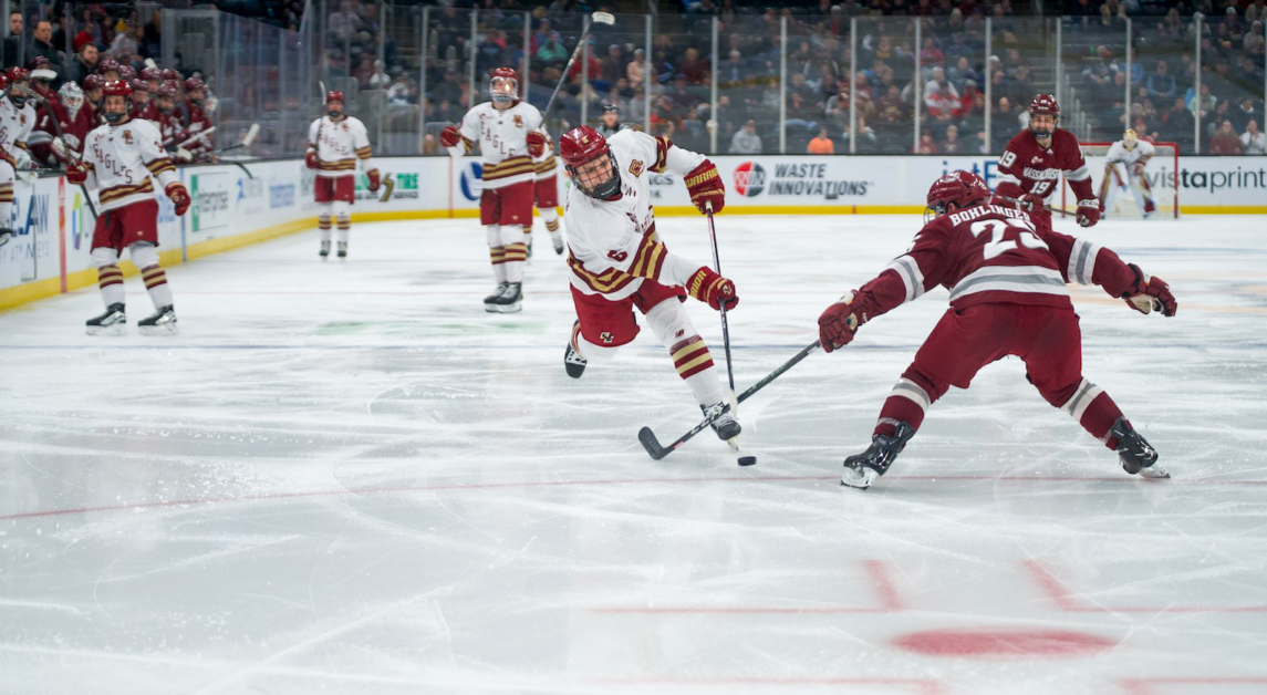 Eagles Crush Umass 8 1 Advance To Hockey East Championship The Heights