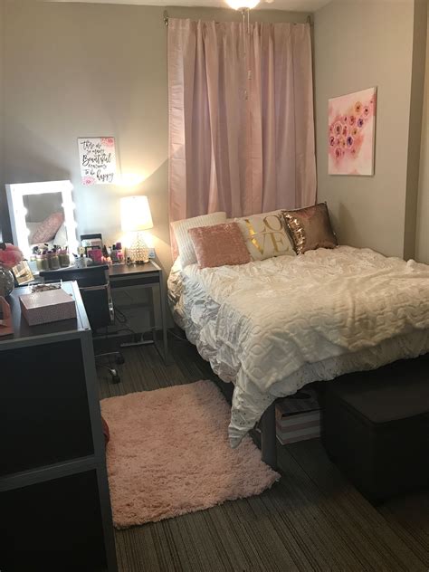 Free How Much Does Dorm Room Cost For Streamer Room Setup And Ideas