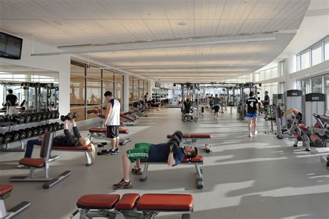 How Does The Umass Rec Center Schedule Impact My Workout Routine?