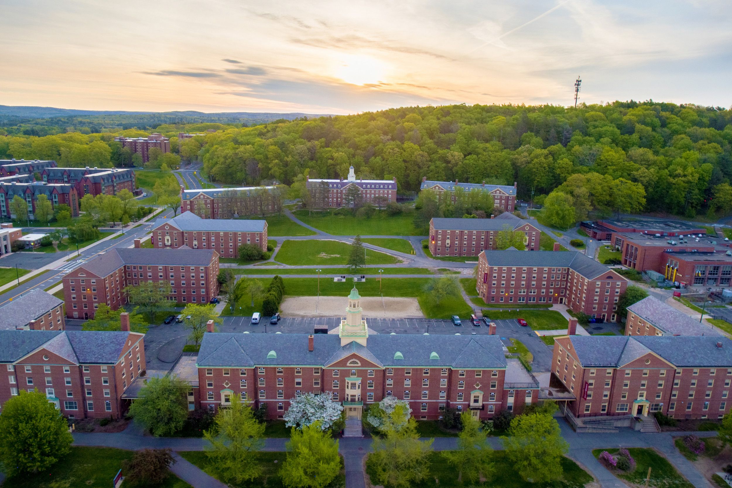 How To Find Petfriendly Housing Near Umass Amherst This Summer 2025