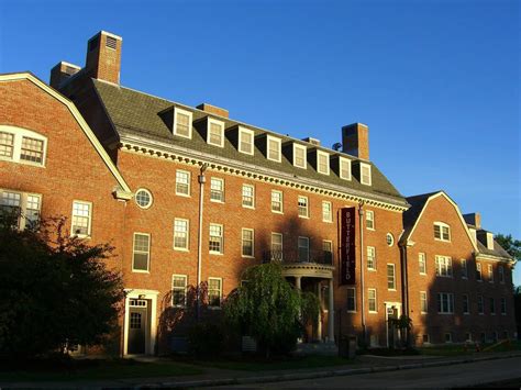 Top 9 Dorms At The University Of Massachusetts Amherst Oneclass Blog