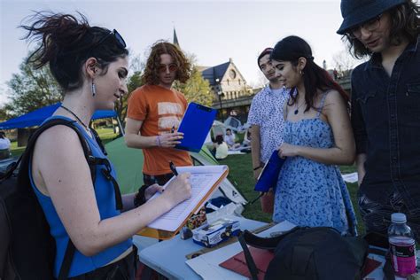 Umass Amherst Students Gather To Protest University S Lack Of Housing