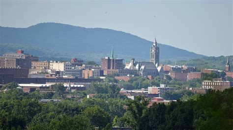 Umass Public Health Researchers Will Assess New Courts Program To