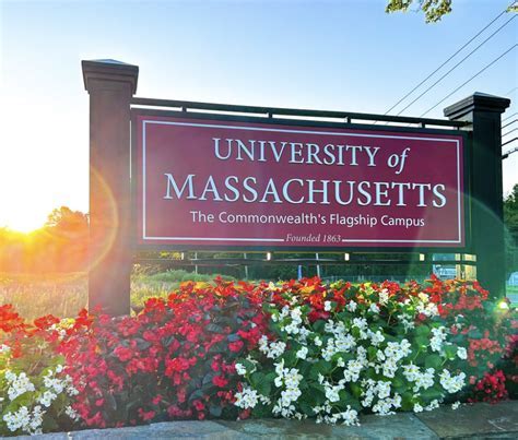 What Are The Umass Amherst Move In Options For Early Arrival Students 2025?