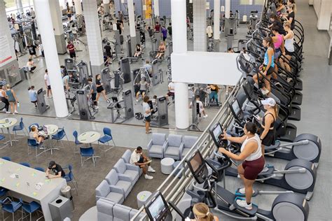 Why Is The Umass Campus Rec Center The Best Gym For College Students?