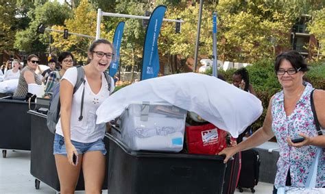 Why Is Umass Move In So Important For New Student Orientation?